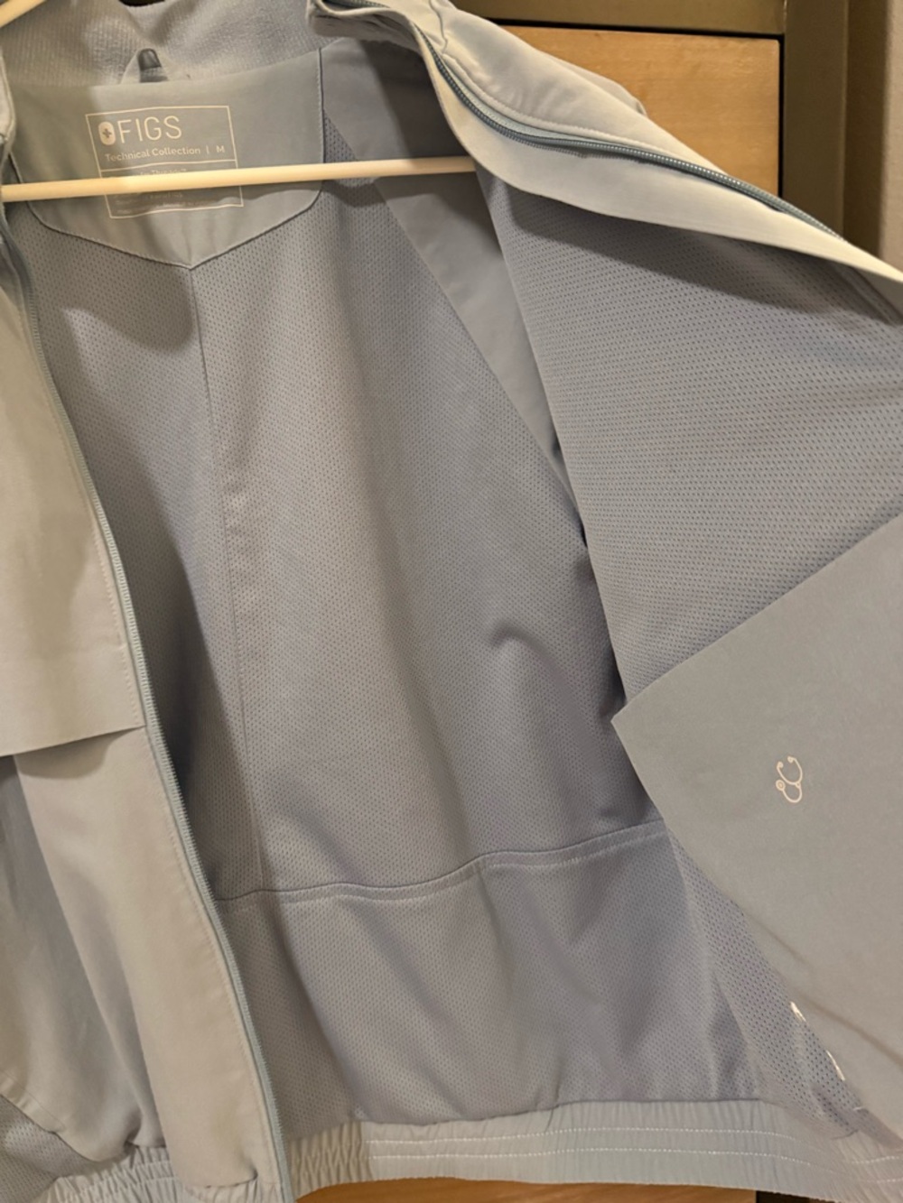 FIGS Dusty Blue Sydney scrub jacket - Picture 5 of 6